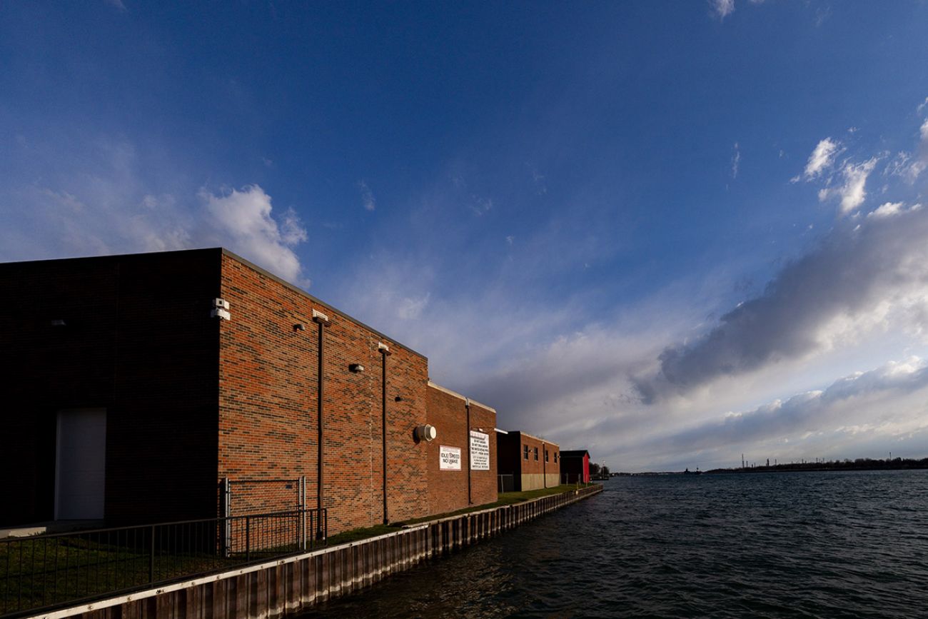 outside port hurton plant