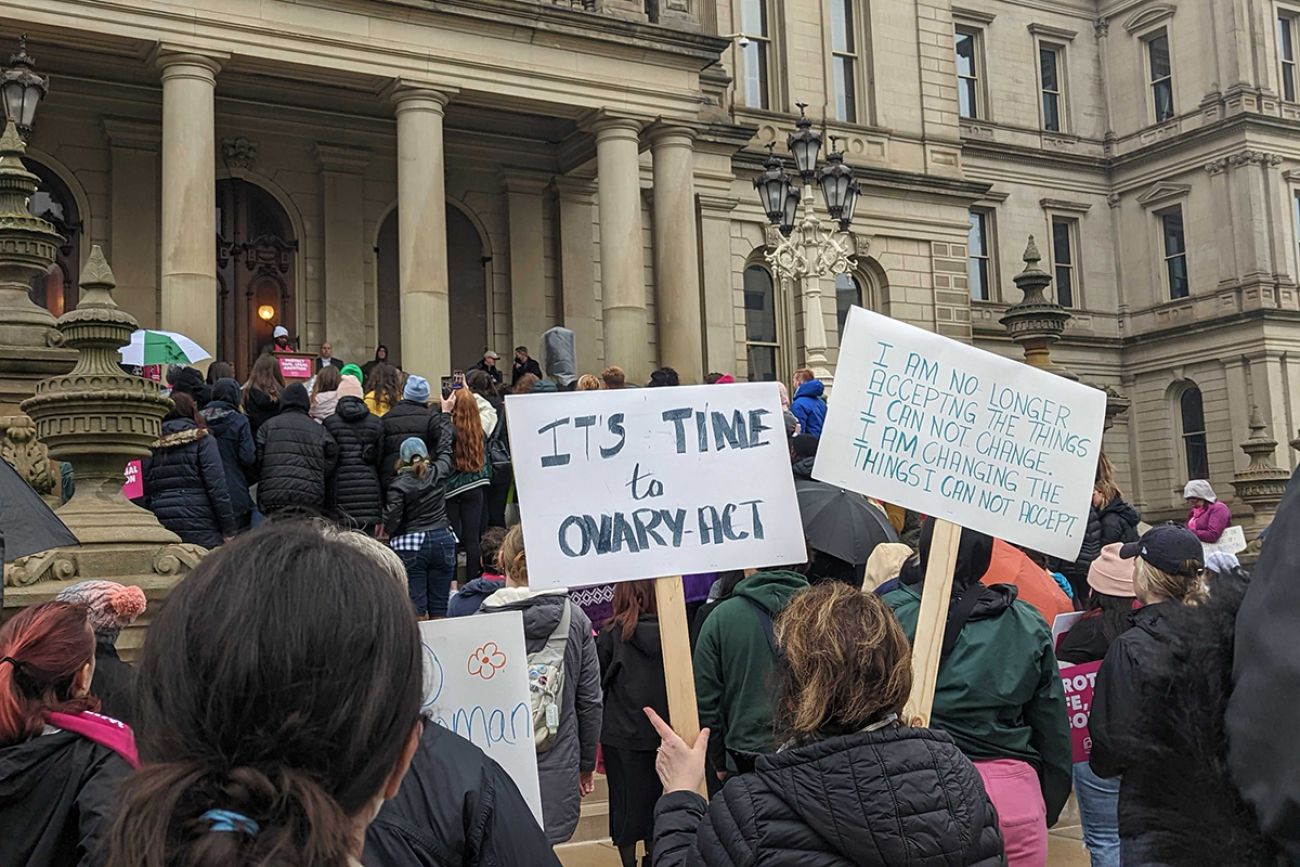 pro abortion protest in lansing 