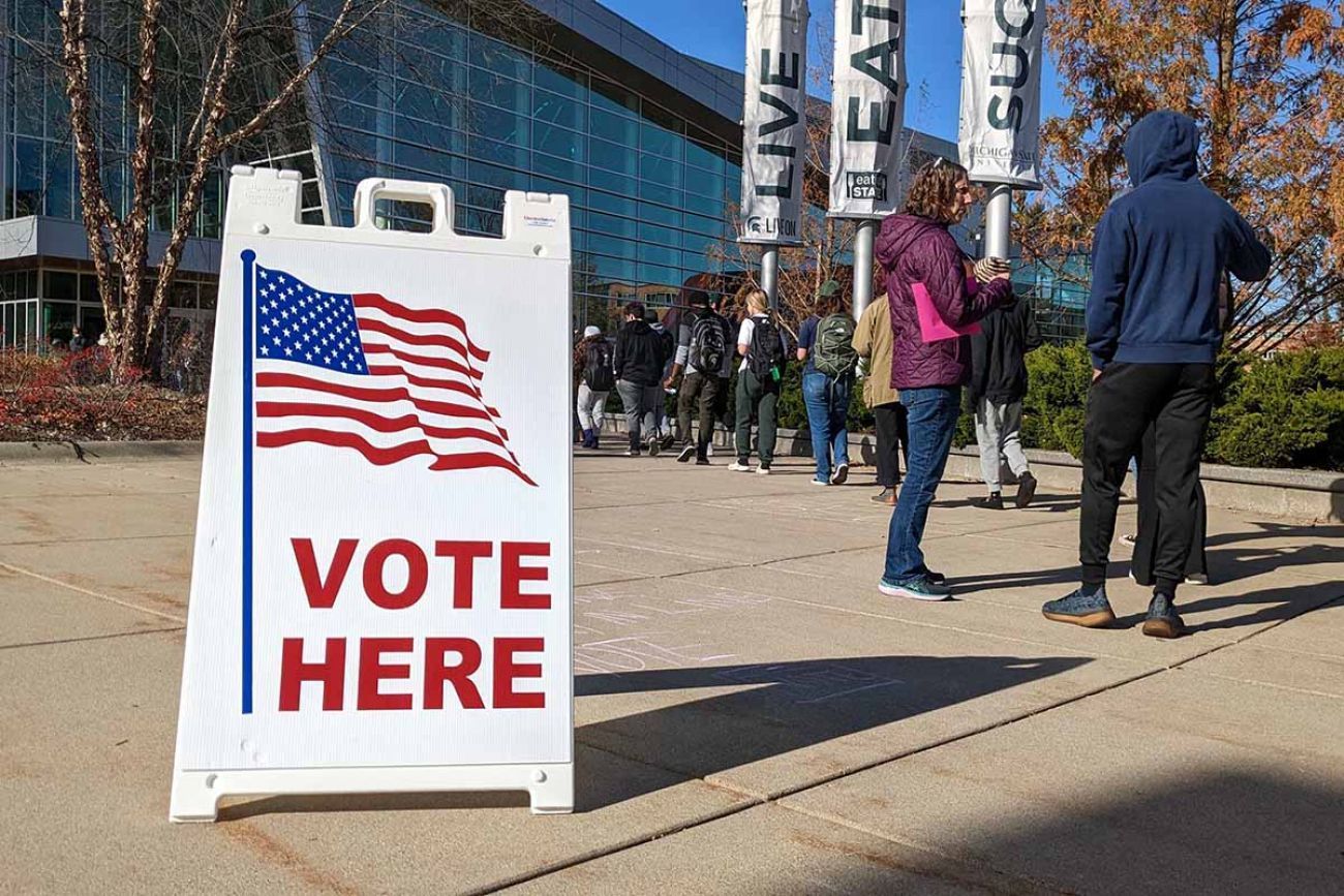 people lining up to vote