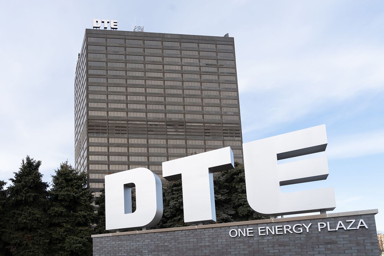 DTE sign