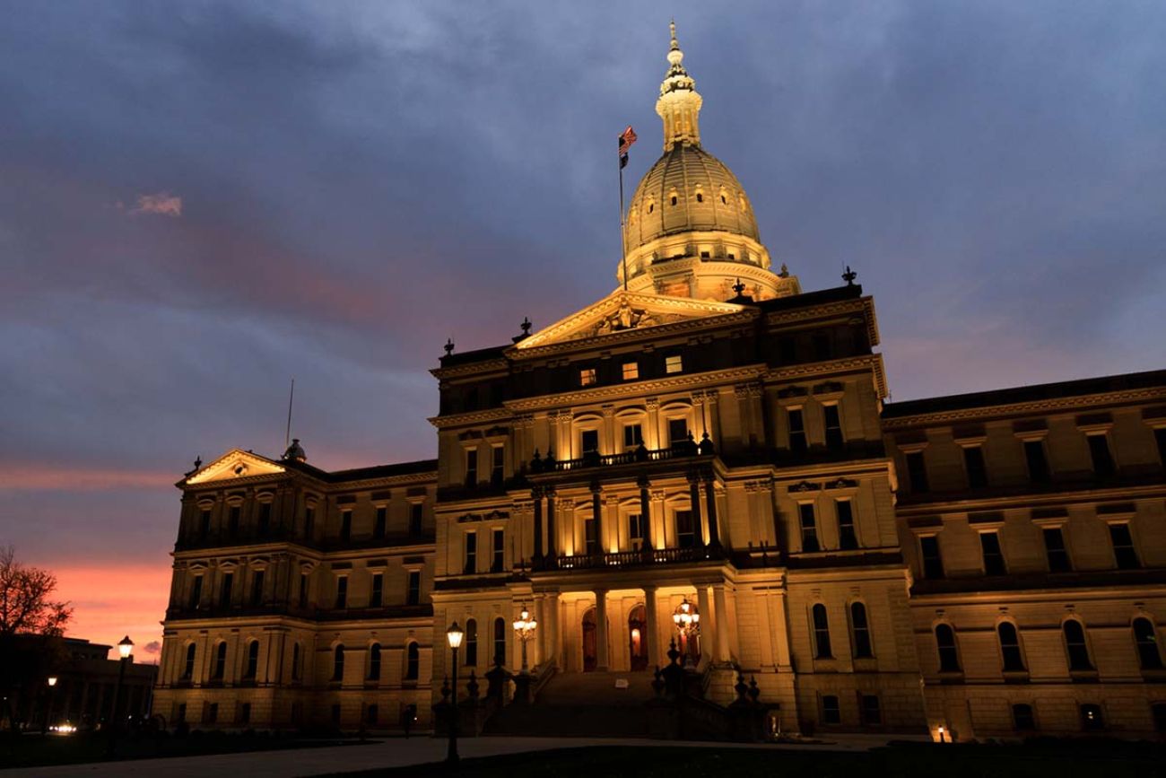 Michigan Capitol building at night