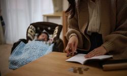 mother counting coins