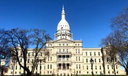 michigan capital on a clear day