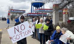 people protesting gotion