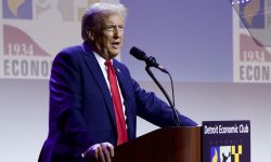 Donald Trump speaking at the Detroit Economic Club