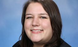 Regina Weiss headshot